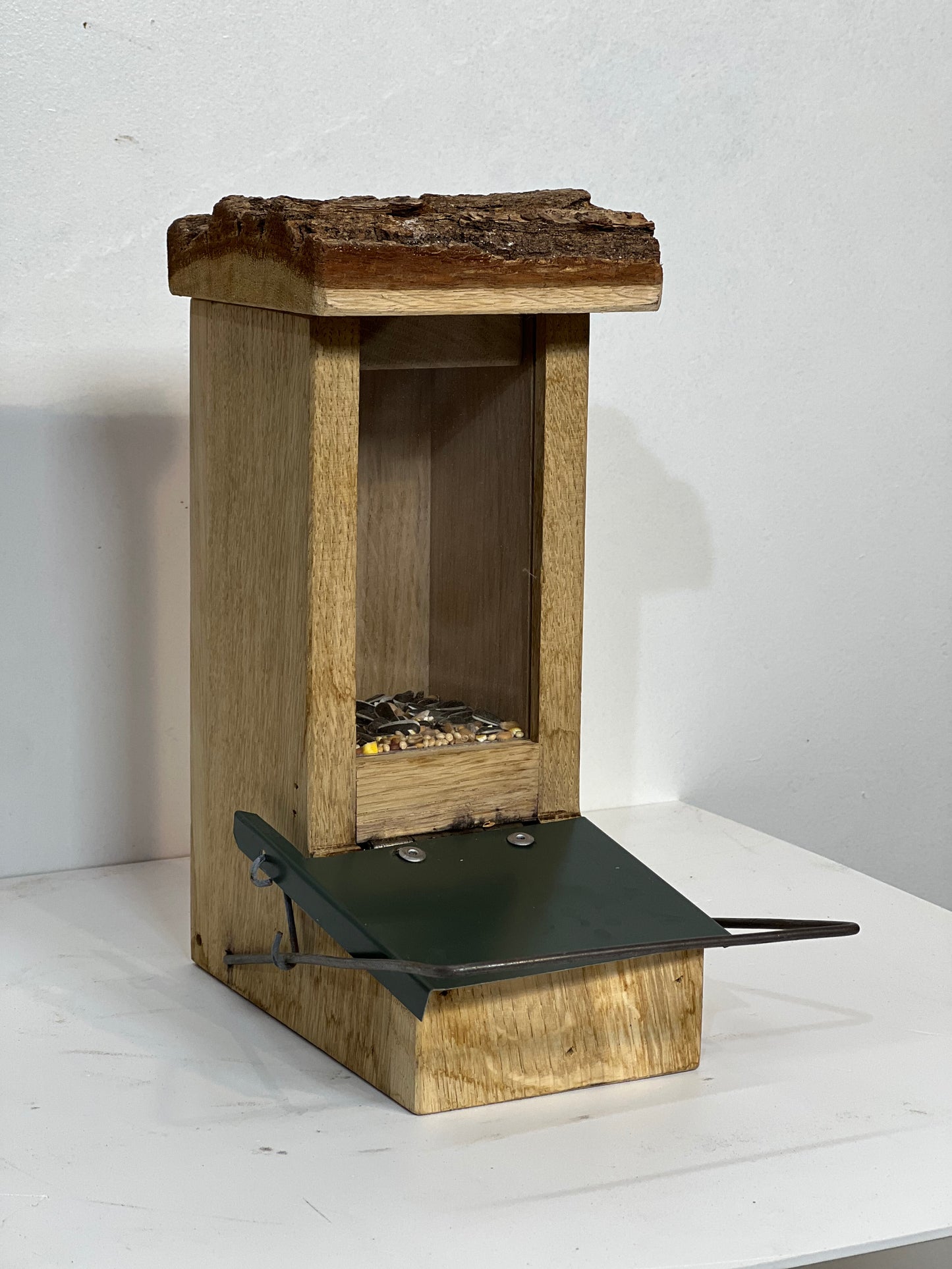 Natural feeder for small birds