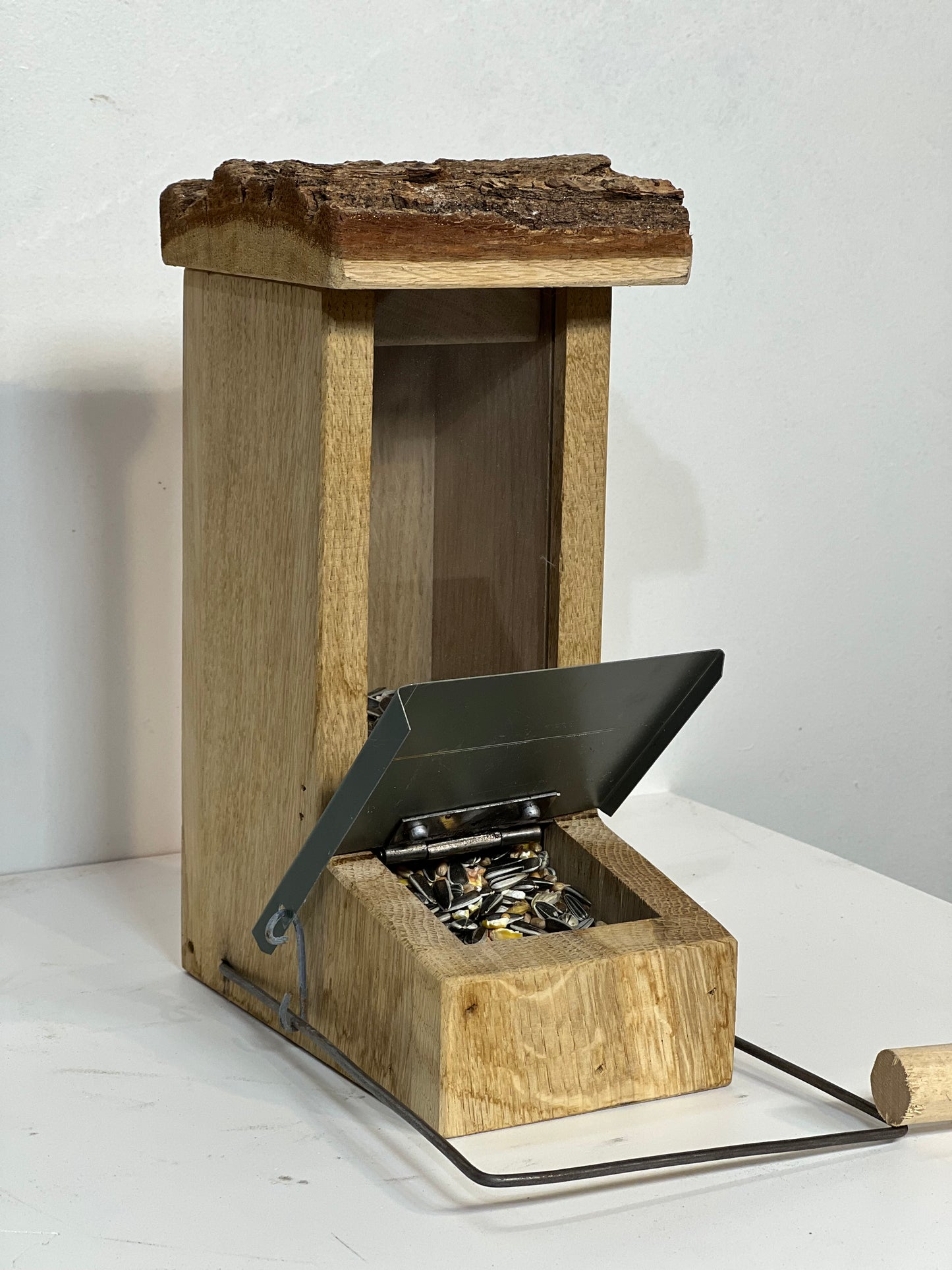 Natural feeder for small birds